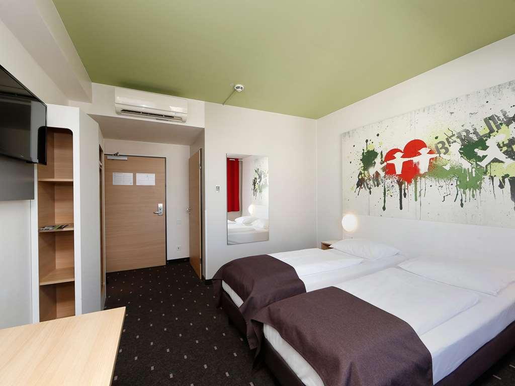 B&B Hotel Berlin-Potsdamer Platz Room photo