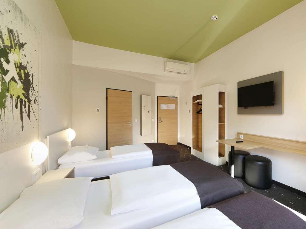 B&B Hotel Berlin-Potsdamer Platz Room photo