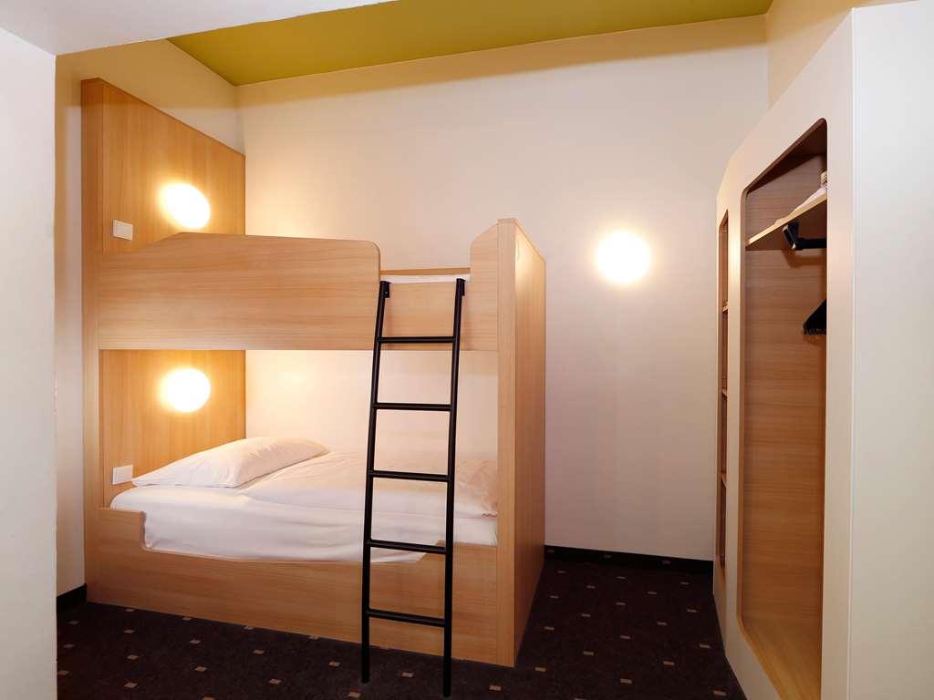 B&B Hotel Berlin-Potsdamer Platz Room photo