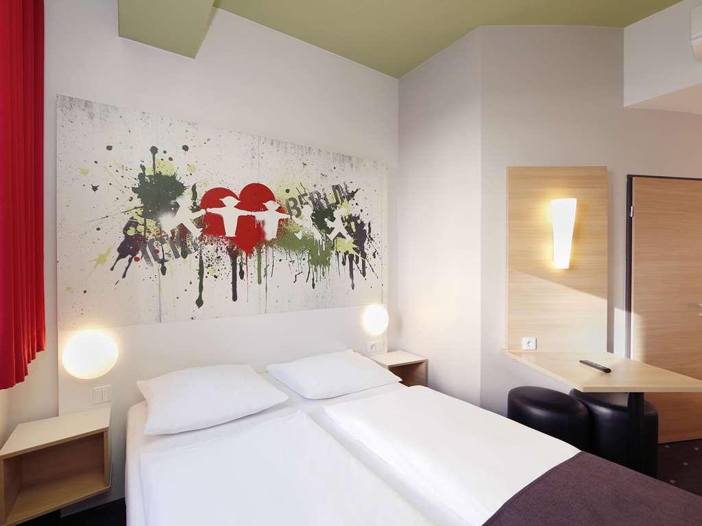 B&B Hotel Berlin-Potsdamer Platz Room photo